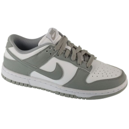 Nike bateliai
